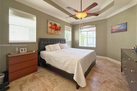 Купить виллу или дом в Катлер-Бей, Флорида 4 спальни, 174.84м2, № 1991878 - фото 13