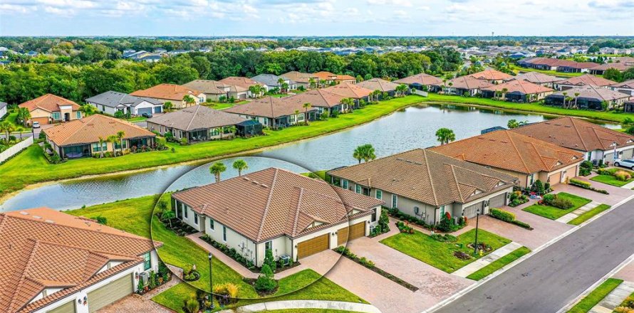Villa ou maison à Palmetto, Floride 2 chambres, 146.97 m2 № 1442655