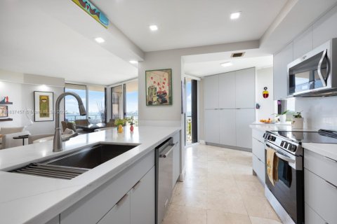 Copropriété à vendre à Miami, Floride: 2 chambres, 142.88 m2 № 1962965 - photo 14