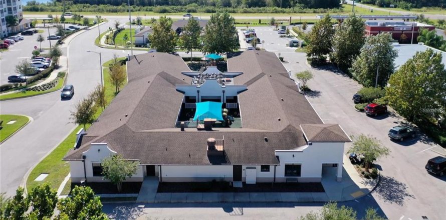 Commercial property in New Port Richey, Florida 1045.99 sq.m. № 1572936