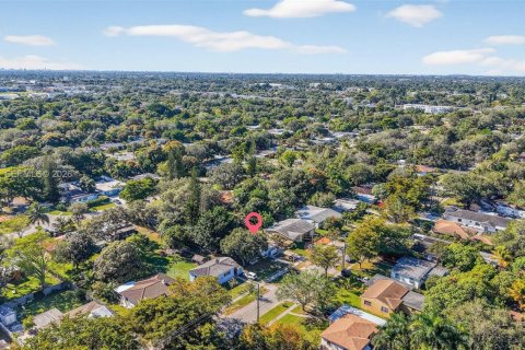 Купить виллу или дом в Норт-Майами, Флорида 5 комнат, 119.1м2, № 2023500 - фото 30