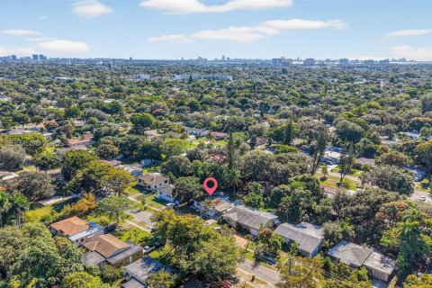 Купить виллу или дом в Норт-Майами, Флорида 5 комнат, 119.1м2, № 2023500 - фото 29