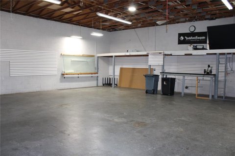 Immobilier commercial à vendre à Spring Hill, Floride: 37.16 m2 № 2131519 - photo 14