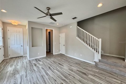 Adosado en alquiler en Windermere, Florida, 3 dormitorios, 164.25 m2 № 1843157 - foto 4