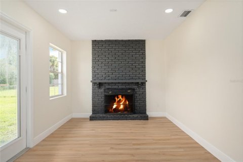 House in Orlando, Florida 3 bedrooms, 122.91 sq.m. № 2291121 - photo 21