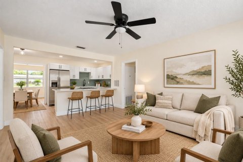 House in Orlando, Florida 3 bedrooms, 122.91 sq.m. № 2291121 - photo 13
