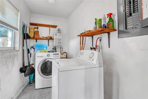House in Rockledge, Florida 3 bedrooms, 156.35 sq.m. № 1885851 - photo 22
