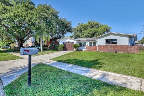 House in Rockledge, Florida 3 bedrooms, 156.35 sq.m. № 1885851 - photo 4