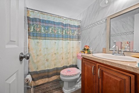 Купить кондоминиум в Уэст-Палм-Бич, Флорида 4 комнаты, 74.14м2, № 2082729 - фото 19