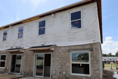 Touwnhouse à vendre à Orlando, Floride: 4 chambres, 165.09 m2 № 2406624 - photo 9