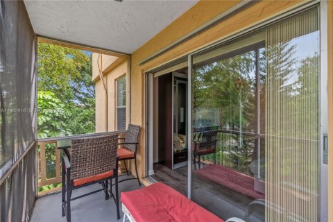 Condo in Tamarac, Florida, 1 bedroom  № 1991929 - photo 6