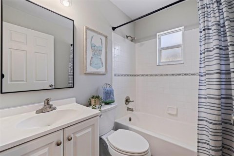 House in Largo, Florida 3 bedrooms, 138.98 sq.m. № 1905548 - photo 24