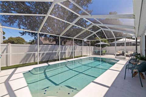 House in Largo, Florida 3 bedrooms, 138.98 sq.m. № 1905548 - photo 28