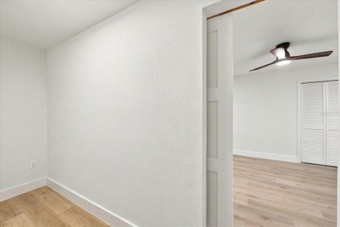 Villa ou maison à vendre à Sarasota, Floride: 3 chambres, 216.09 m2 № 2421802 - photo 30