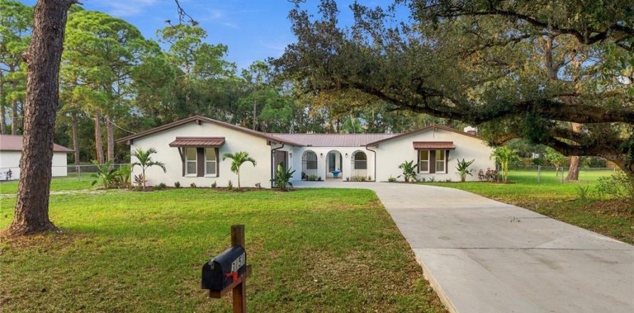 Villa ou maison à Sarasota, Floride 3 chambres, 216.09 m2 № 2421802