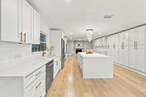 Villa ou maison à vendre à Sarasota, Floride: 3 chambres, 216.09 m2 № 2421802 - photo 20
