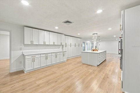 Villa ou maison à vendre à Sarasota, Floride: 3 chambres, 216.09 m2 № 2421802 - photo 17