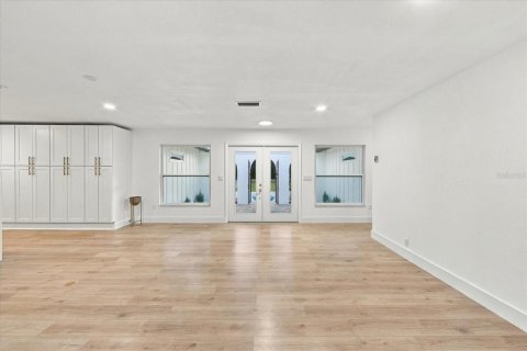 Villa ou maison à vendre à Sarasota, Floride: 3 chambres, 216.09 m2 № 2421802 - photo 15