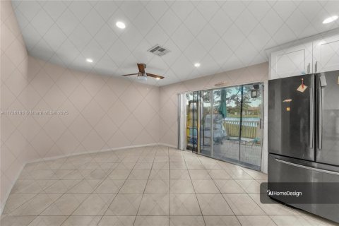 Adosado en venta en Sunrise, Florida, 3 dormitorios, 162.58 m2 № 1488158 - foto 10