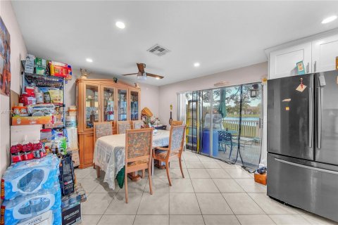 Adosado en venta en Sunrise, Florida, 3 dormitorios, 162.58 m2 № 1488158 - foto 9