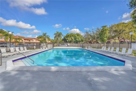 Adosado en venta en Sunrise, Florida, 3 dormitorios, 162.58 m2 № 1488158 - foto 26