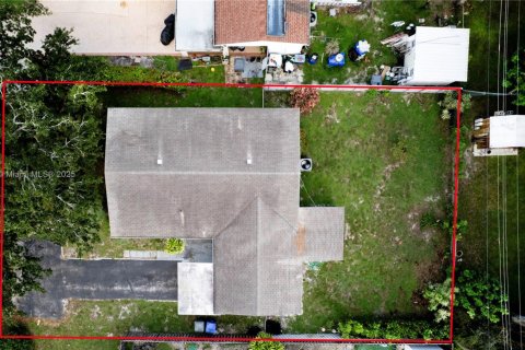 House in Hollywood, Florida 4 bedrooms, 112.32 sq.m. № 1956759 - photo 5