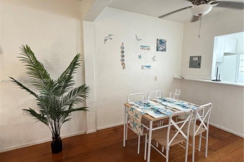Appartement à louer à Miami Beach, Floride: 29.73 m2 № 2083967 - photo 4