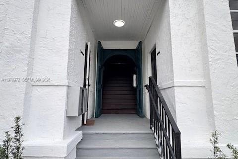 Propiedad comercial en venta en Miami, Florida, 356.37 m2 № 2043913 - foto 3