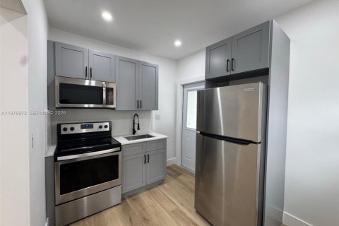 Propiedad comercial en venta en Miami, Florida, 356.37 m2 № 2043913 - foto 4