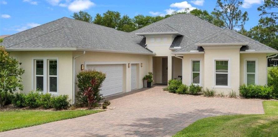 House in Lady Lake, Florida 4 bedrooms, 235.14 sq.m. № 1771275