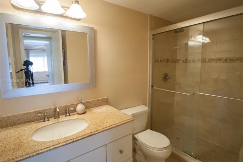 Condominio en alquiler en Miami, Florida, 1 dormitorio, 70.42 m2 № 2010414 - foto 6