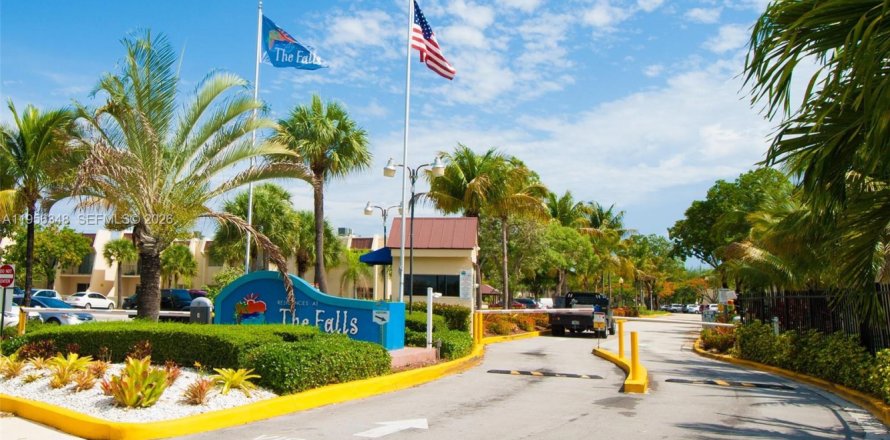 Condominio en Miami, Florida, 1 dormitorio № 2010414