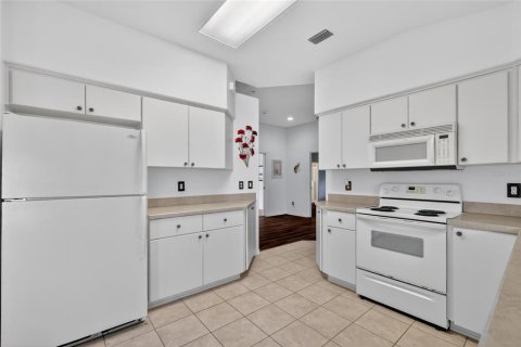 Casa en venta en Leesburg, Florida, 2 dormitorios, 148.64 m2 № 2107307 - foto 16