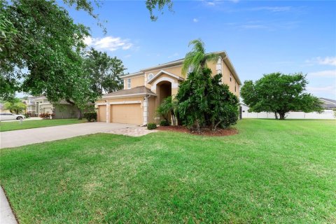 Casa en venta en Kissimmee, Florida, 6 dormitorios, 262.08 m2 № 1648971 - foto 3