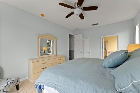 Casa en venta en Kissimmee, Florida, 6 dormitorios, 262.08 m2 № 1648971 - foto 20
