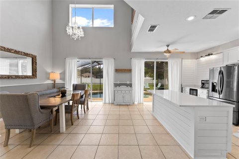 Casa en venta en Kissimmee, Florida, 6 dormitorios, 262.08 m2 № 1648971 - foto 9