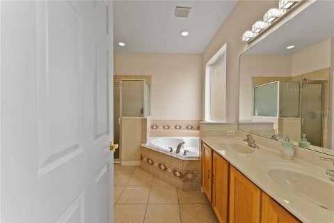 Casa en venta en Kissimmee, Florida, 6 dormitorios, 262.08 m2 № 1648971 - foto 21
