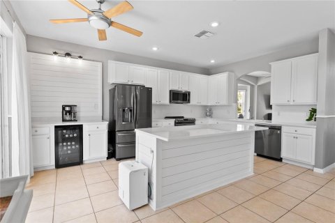 Casa en venta en Kissimmee, Florida, 6 dormitorios, 262.08 m2 № 1648971 - foto 12