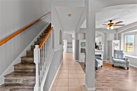 Casa en venta en Kissimmee, Florida, 6 dormitorios, 262.08 m2 № 1648971 - foto 4
