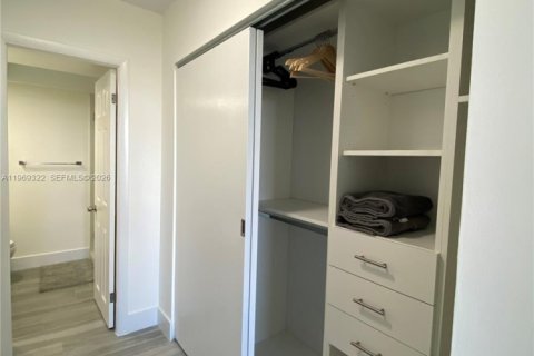 Снять в аренду кондоминиум в Авентура, Флорида 2 спальни, 105.82м2, № 2030064 - фото 15