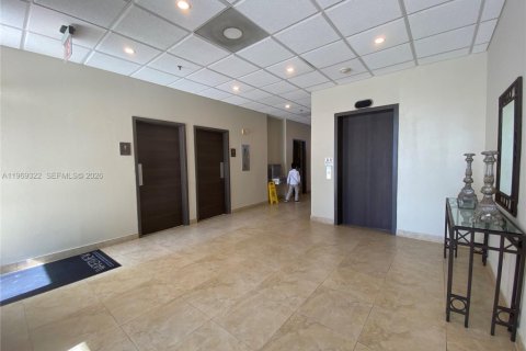 Снять в аренду кондоминиум в Авентура, Флорида 2 спальни, 105.82м2, № 2030064 - фото 28