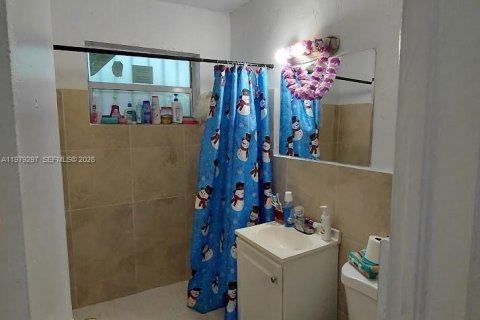 Купить коммерческую недвижимость в Майами, Флорида 155.52м2, № 2046033 - фото 7