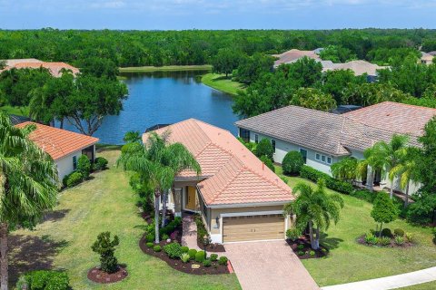 Casa en Lakewood Ranch, Florida 2 dormitorios, 184.69 m2 № 2229446