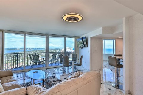 Condominio en venta en Daytona Beach, Florida, 2 dormitorios, 118.45 m2 № 2145563 - foto 4