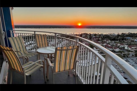 Condominio en venta en Daytona Beach, Florida, 2 dormitorios, 118.45 m2 № 2145563 - foto 9