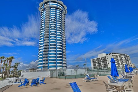 Condominio en Daytona Beach, Florida, 2 dormitorios № 2145563