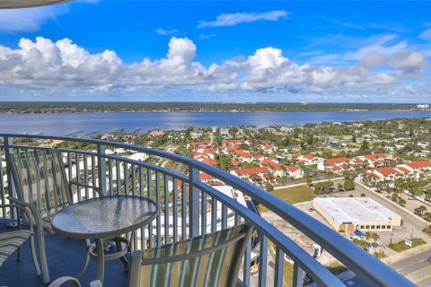 Condominio en venta en Daytona Beach, Florida, 2 dormitorios, 118.45 m2 № 2145563 - foto 8