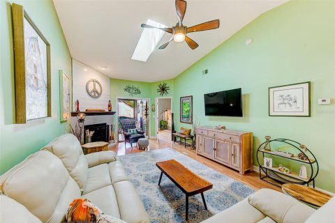 Condominio en venta en Palm Harbor, Florida, 2 dormitorios, 131.46 m2 № 1910715 - foto 6