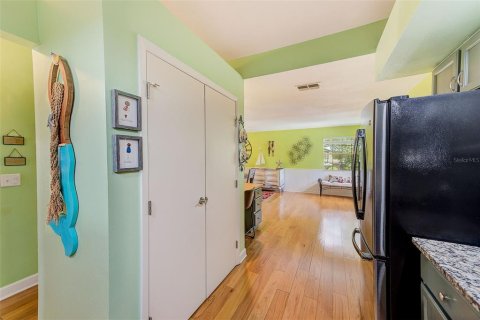 Condominio en venta en Palm Harbor, Florida, 2 dormitorios, 131.46 m2 № 1910715 - foto 12