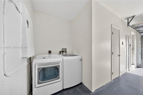 Casa en venta en Sunrise, Florida, 3 dormitorios, 133.5 m2 № 2378846 - foto 24